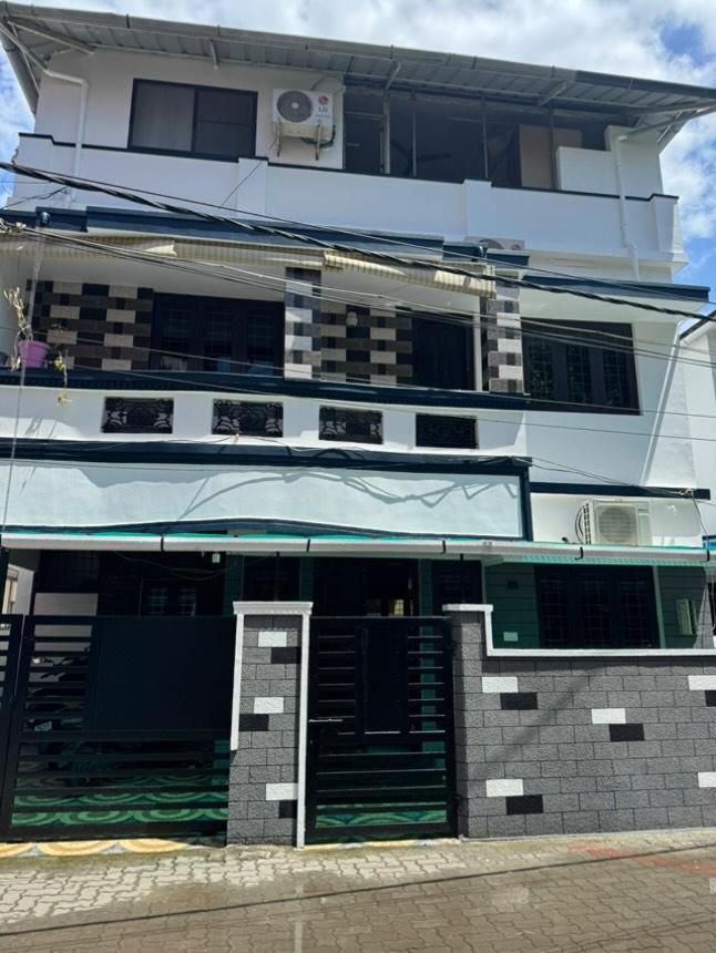 Cozy Haven Apartment Kochi Exterior foto